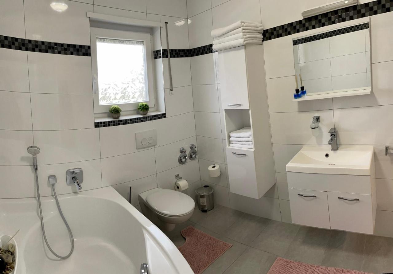 Prime Host Lovely Apartment كارلسروه المظهر الخارجي الصورة